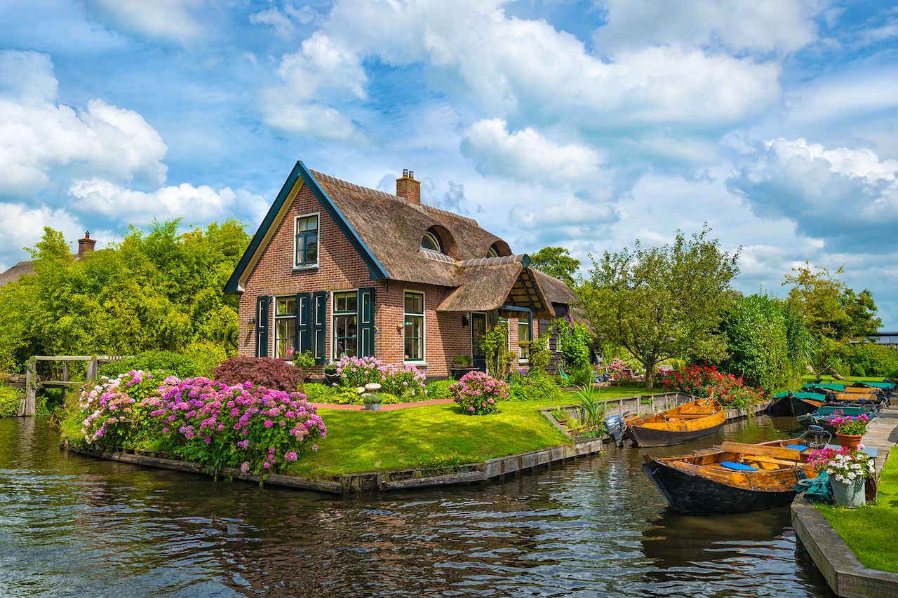 https://mdw-travel-data-us-east-1.s3.amazonaws.com/img/country/Netherlands/Giethoorn/img_02.jpg
