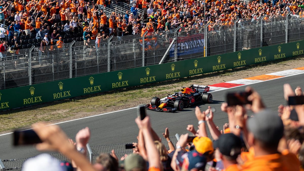 https://mdw-travel-data-us-east-1.s3.amazonaws.com/img/country/Netherlands/Grand-Prix-Radio/img_02.jpg