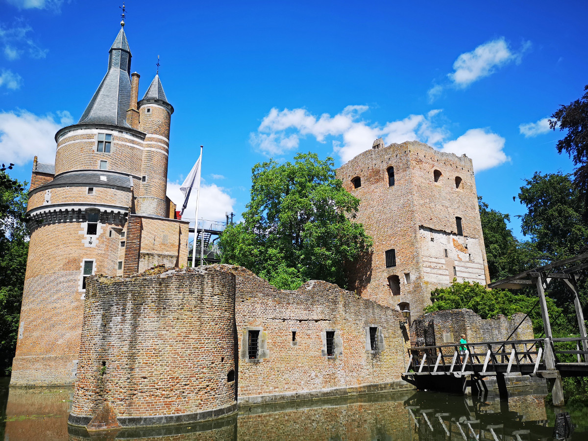 https://mdw-travel-data-us-east-1.s3.amazonaws.com/img/country/Netherlands/Hedel-Castle/img_00.jpg