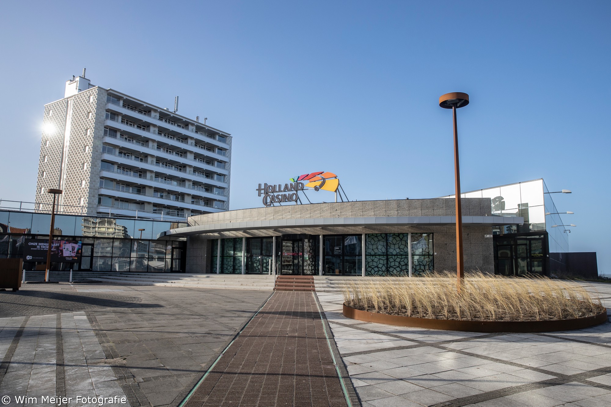 https://mdw-travel-data-us-east-1.s3.amazonaws.com/img/country/Netherlands/Holland-Casino-Zandvoort/img_01.jpg