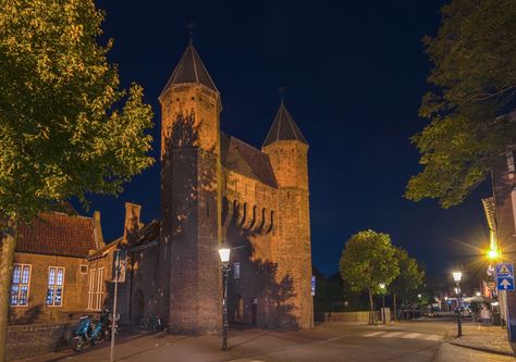 https://mdw-travel-data-us-east-1.s3.amazonaws.com/img/country/Netherlands/Kamperbinnenpoort/img_02.jpg