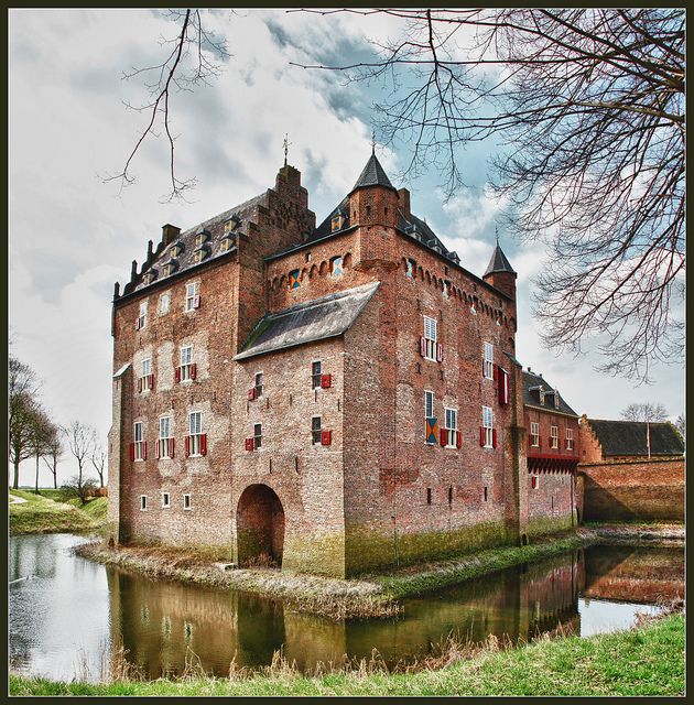 https://mdw-travel-data-us-east-1.s3.amazonaws.com/img/country/Netherlands/Kasteel-Doorwerth/img_00.jpg