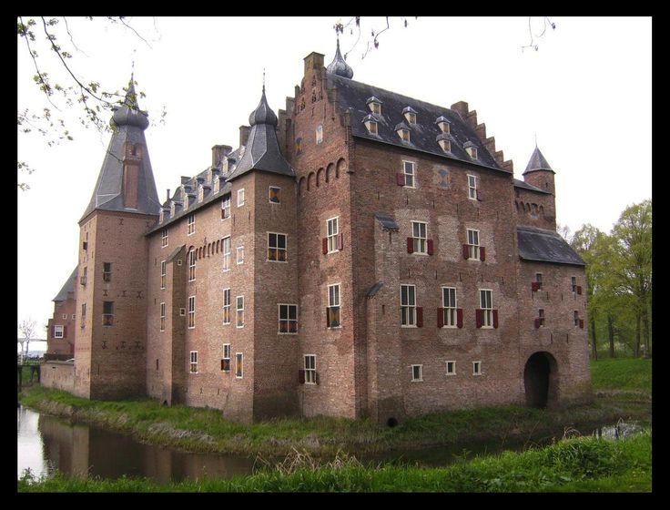https://mdw-travel-data-us-east-1.s3.amazonaws.com/img/country/Netherlands/Kasteel-Doorwerth/img_02.jpg