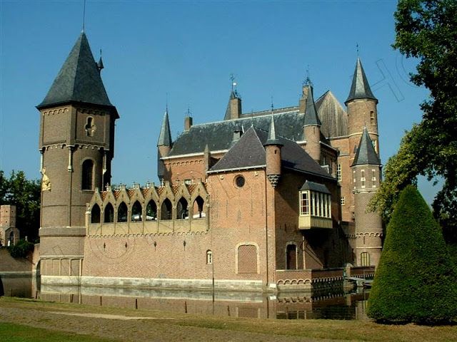 https://mdw-travel-data-us-east-1.s3.amazonaws.com/img/country/Netherlands/Kasteel-Heeswijk/img_02.jpg