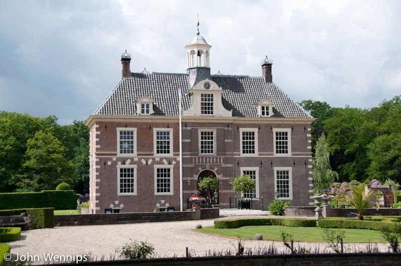 https://mdw-travel-data-us-east-1.s3.amazonaws.com/img/country/Netherlands/Kasteel-Warmelo/img_01.jpg