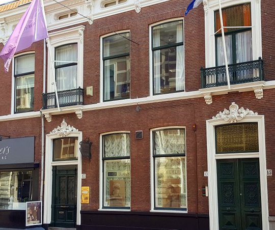 https://mdw-travel-data-us-east-1.s3.amazonaws.com/img/country/Netherlands/Louis-Couperus-Museum/img_00.jpg