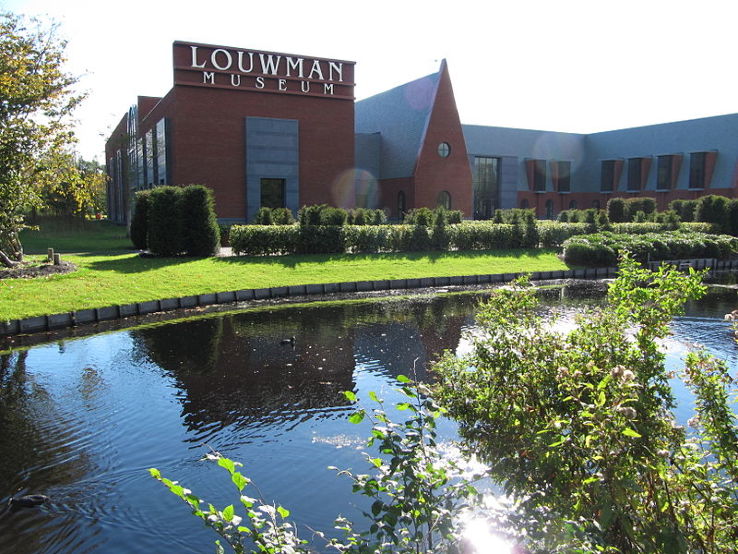 https://mdw-travel-data-us-east-1.s3.amazonaws.com/img/country/Netherlands/Louwman-Museum/img_03.jpg