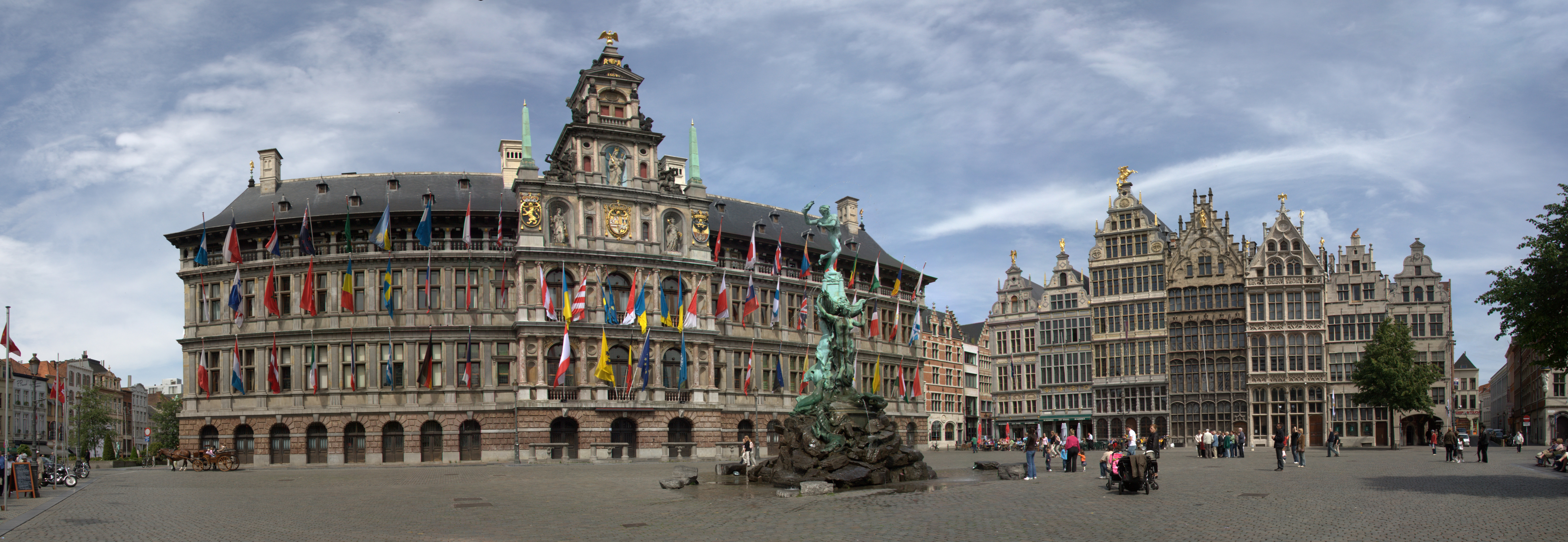 https://mdw-travel-data-us-east-1.s3.amazonaws.com/img/country/Netherlands/Market-Square-Grote-Markt/img_02.jpg