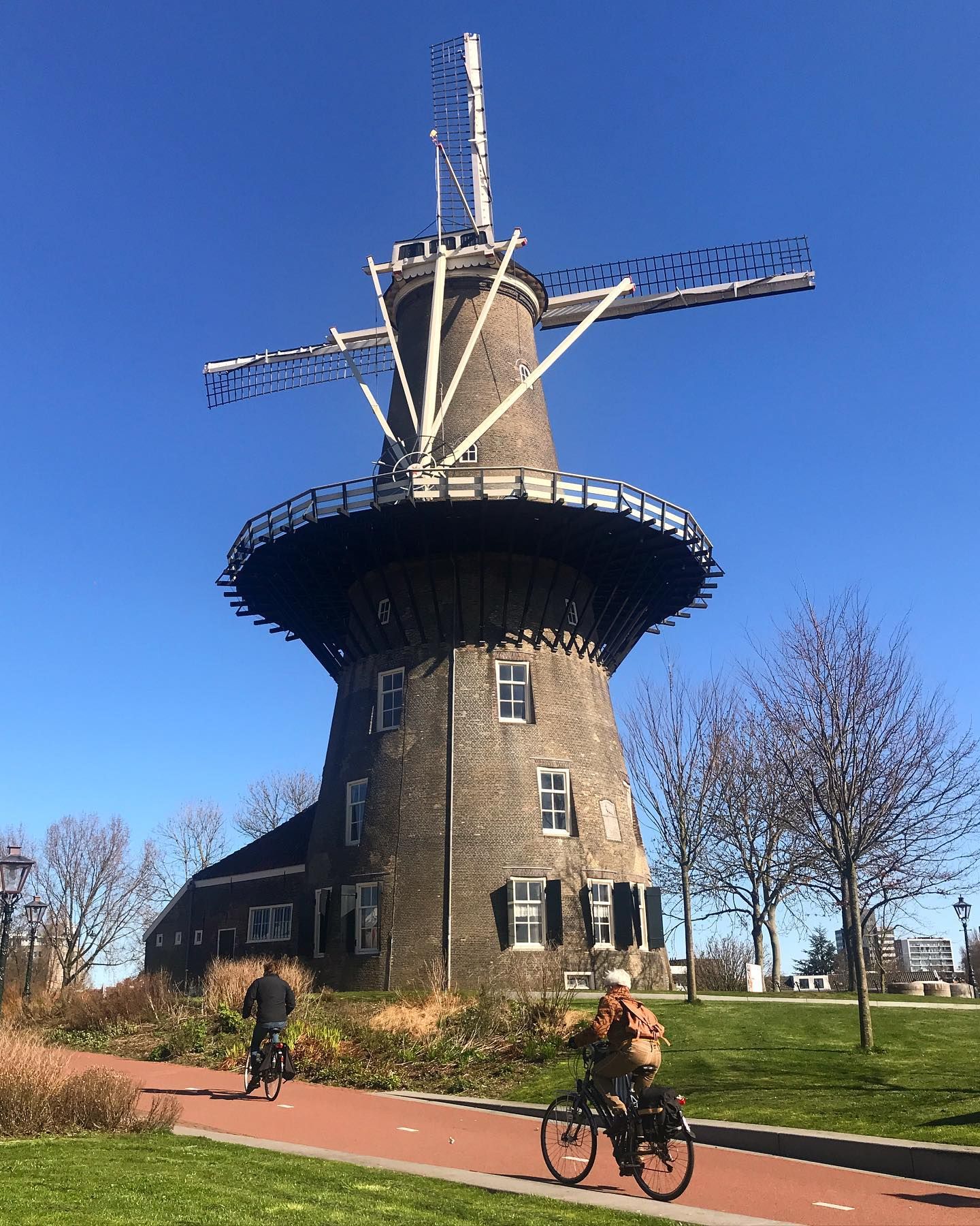 https://mdw-travel-data-us-east-1.s3.amazonaws.com/img/country/Netherlands/Molen-De-Leeuw/img_02.jpg