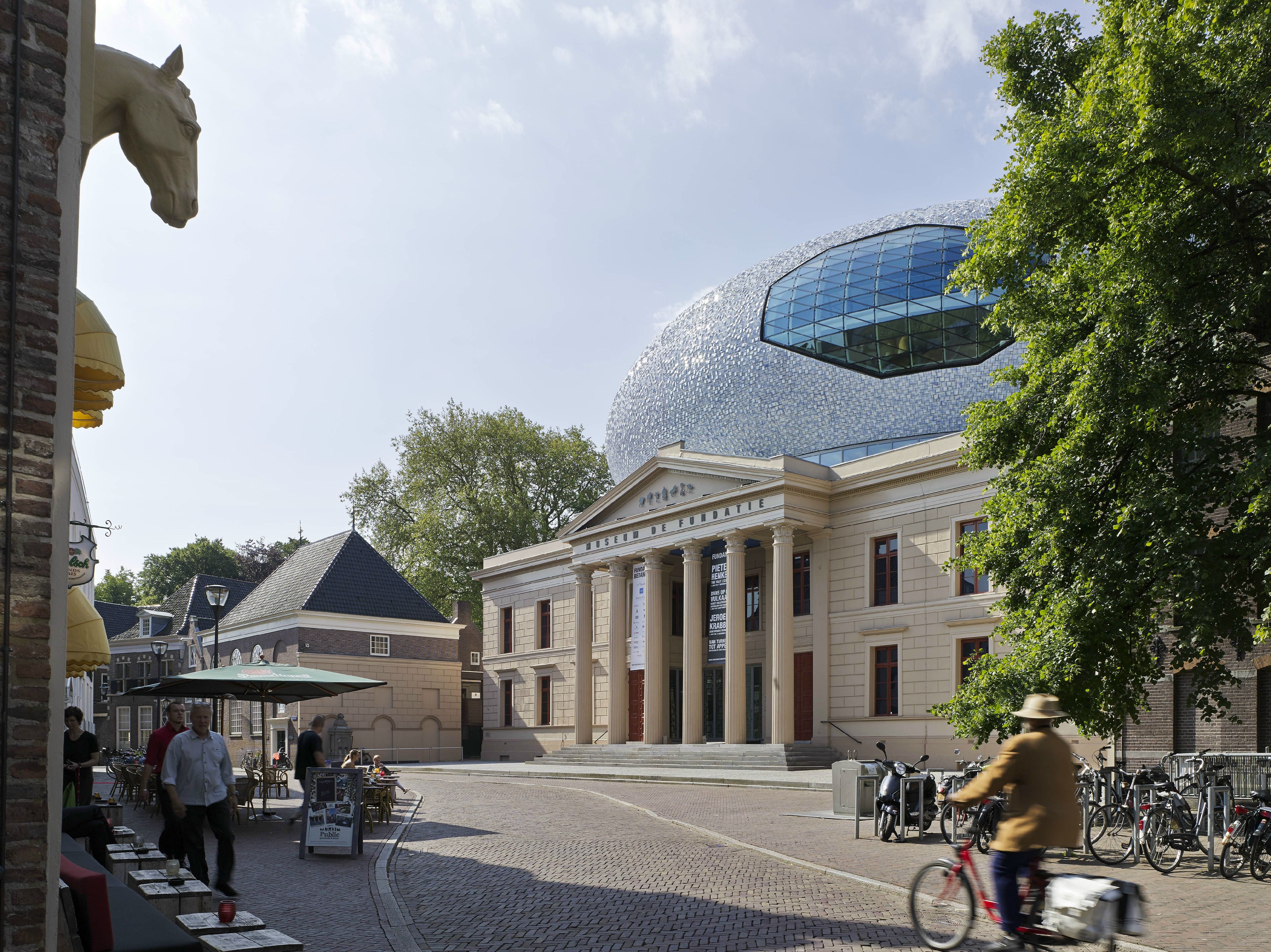 https://mdw-travel-data-us-east-1.s3.amazonaws.com/img/country/Netherlands/Museum-De-Fundatie/img_03.jpg