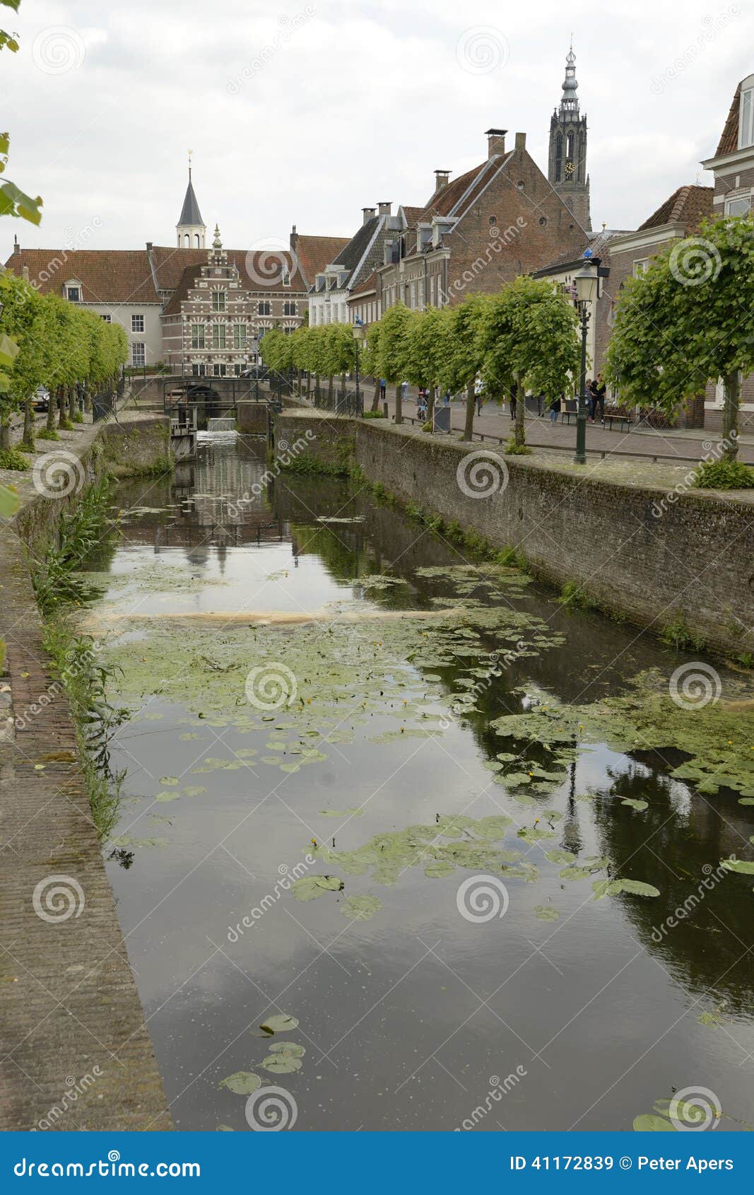https://mdw-travel-data-us-east-1.s3.amazonaws.com/img/country/Netherlands/Museum-Flehite/img_03.jpg