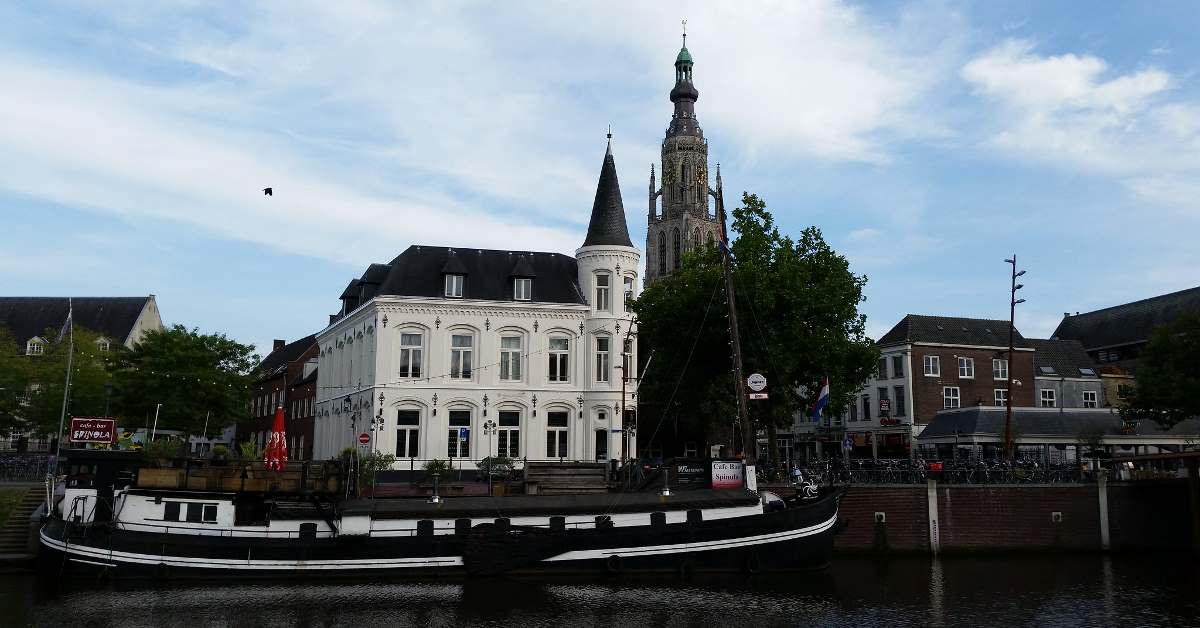 https://mdw-travel-data-us-east-1.s3.amazonaws.com/img/country/Netherlands/NAC-Breda/img_02.jpg