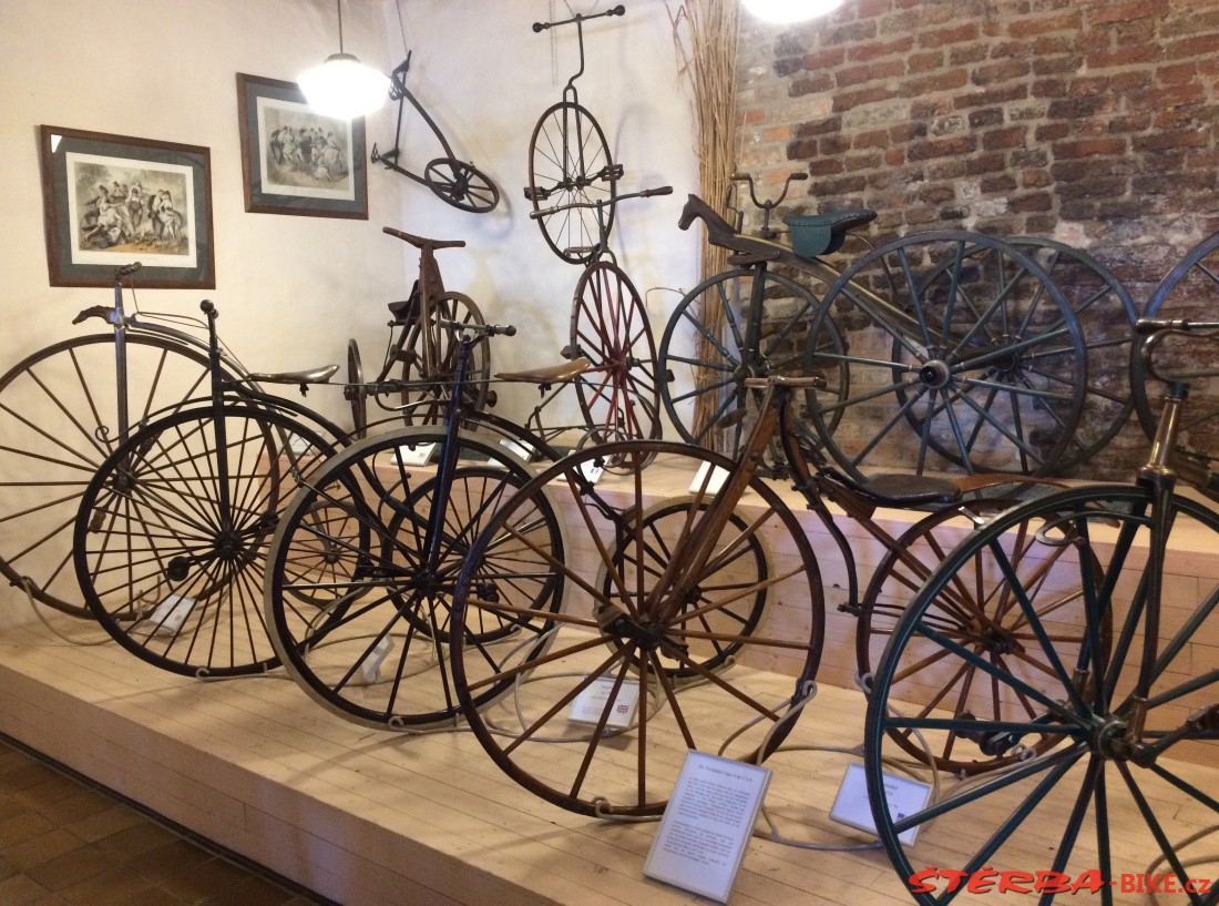https://mdw-travel-data-us-east-1.s3.amazonaws.com/img/country/Netherlands/Nationaal-Fietsmuseum-Velorama/img_02.jpg