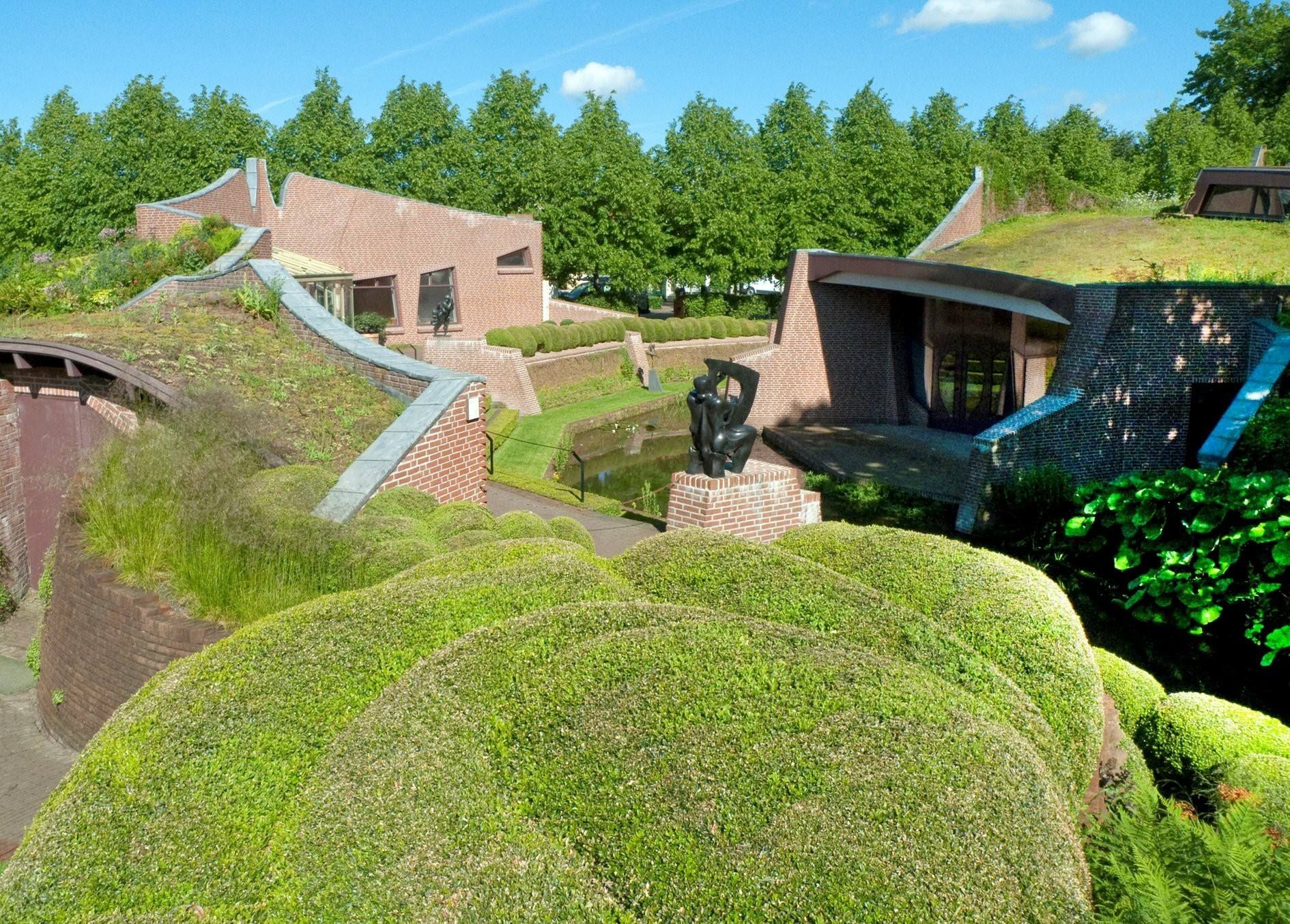 https://mdw-travel-data-us-east-1.s3.amazonaws.com/img/country/Netherlands/Naturemuseum-Enschede/img_00.jpg