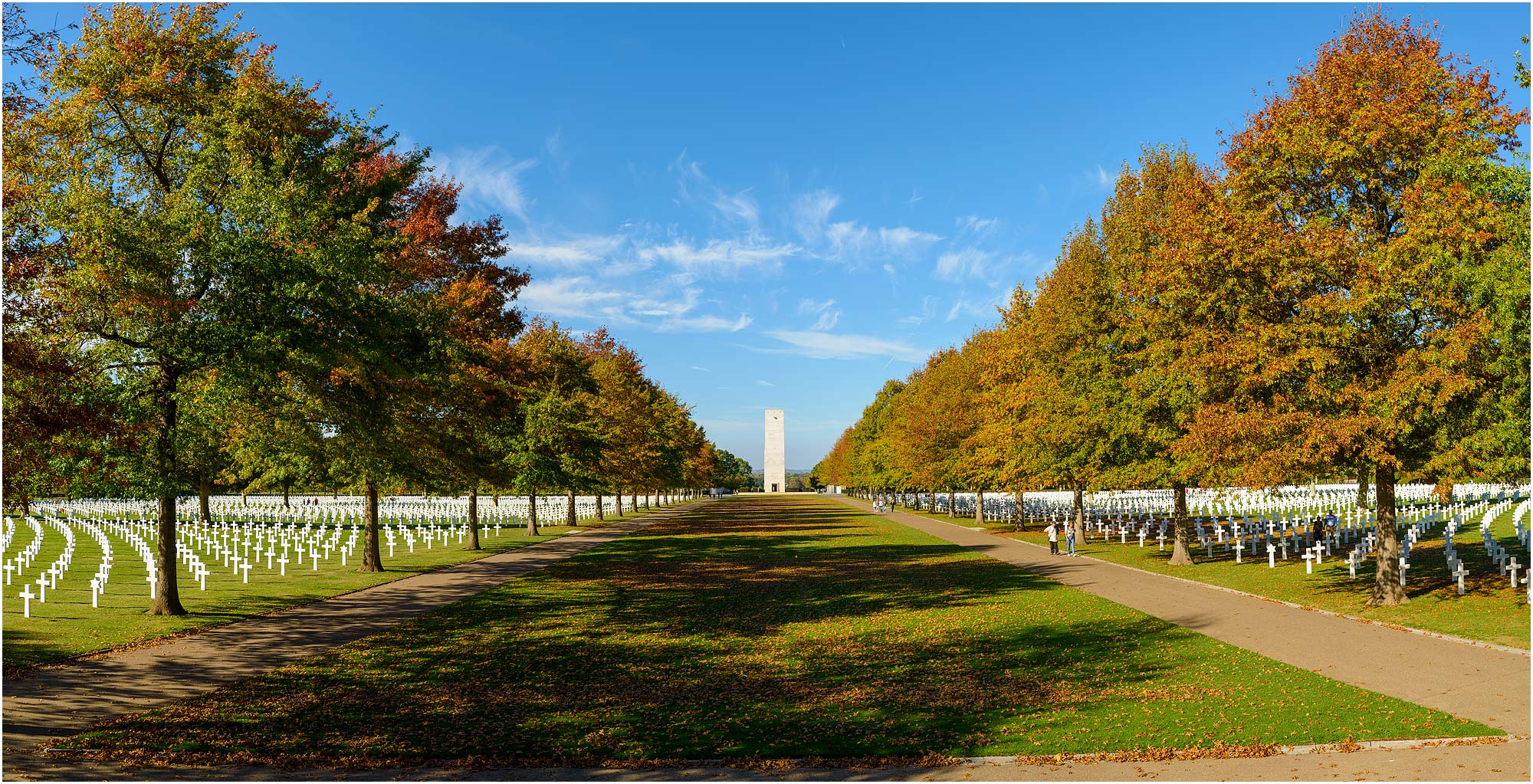 https://mdw-travel-data-us-east-1.s3.amazonaws.com/img/country/Netherlands/Netherlands-American-Cemetery-and-Memorial/img_03.jpg
