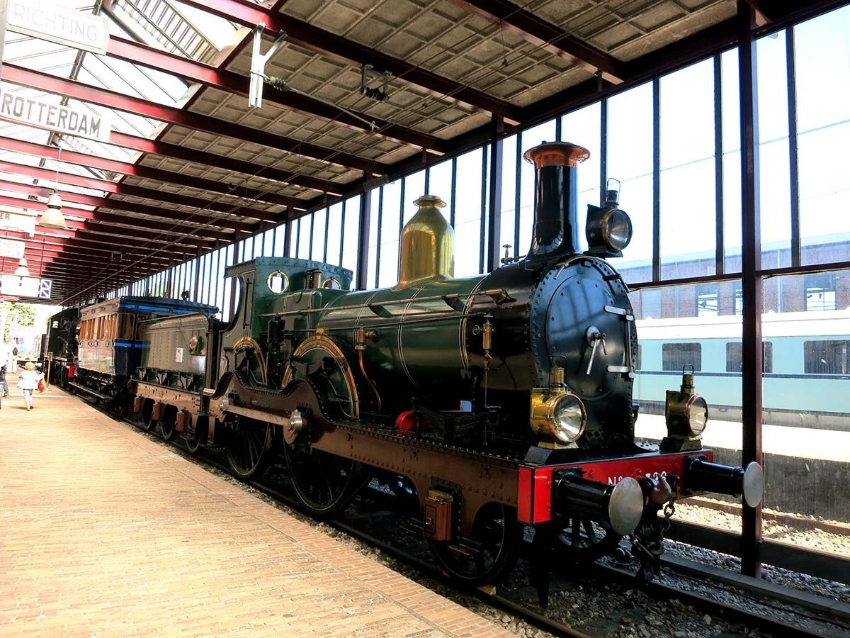https://mdw-travel-data-us-east-1.s3.amazonaws.com/img/country/Netherlands/Netherlands-Railway-Museum/img_02.jpg