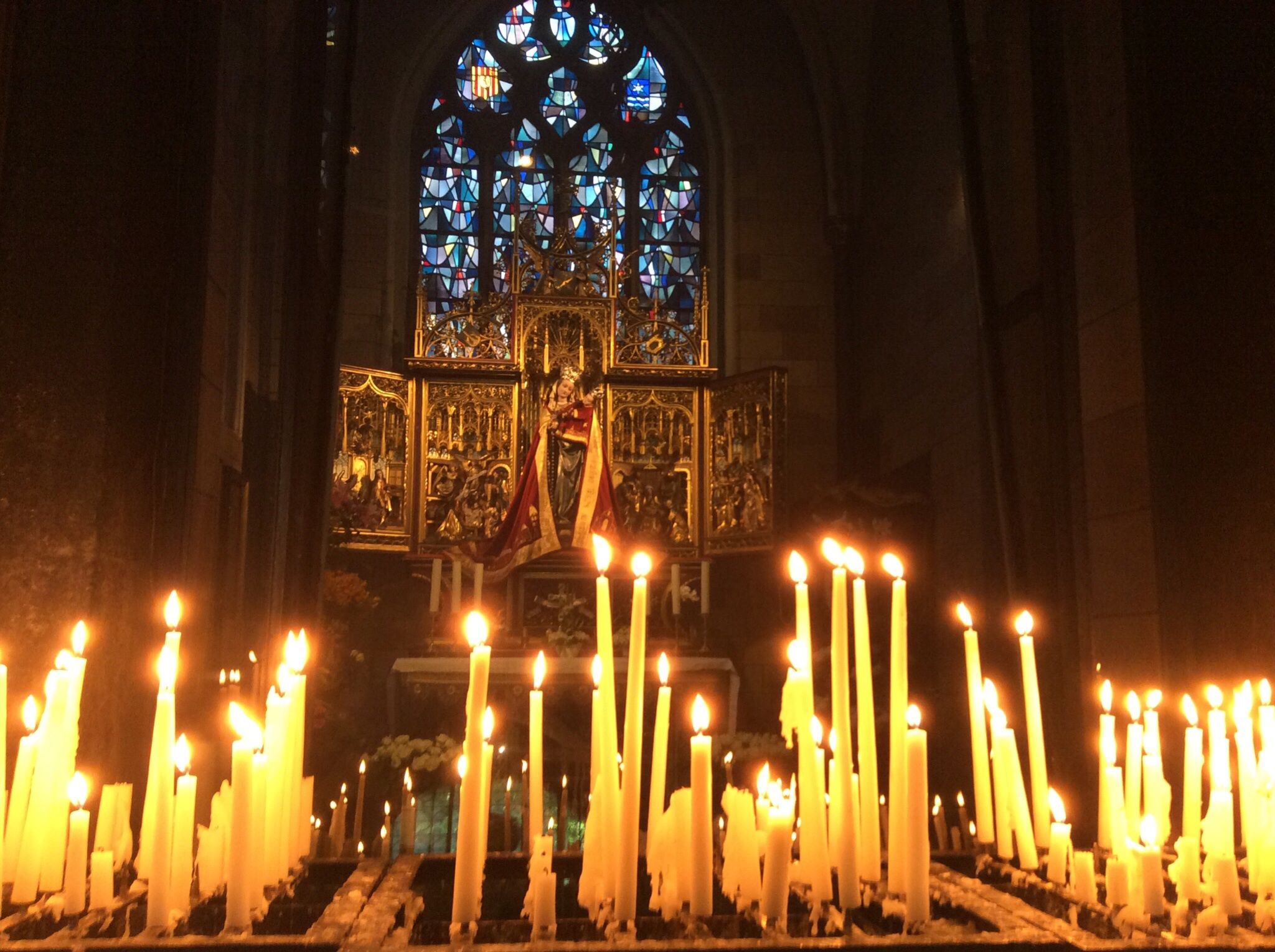 https://mdw-travel-data-us-east-1.s3.amazonaws.com/img/country/Netherlands/Onze-Lieve-Vrouwebasiliek/img_03.jpg