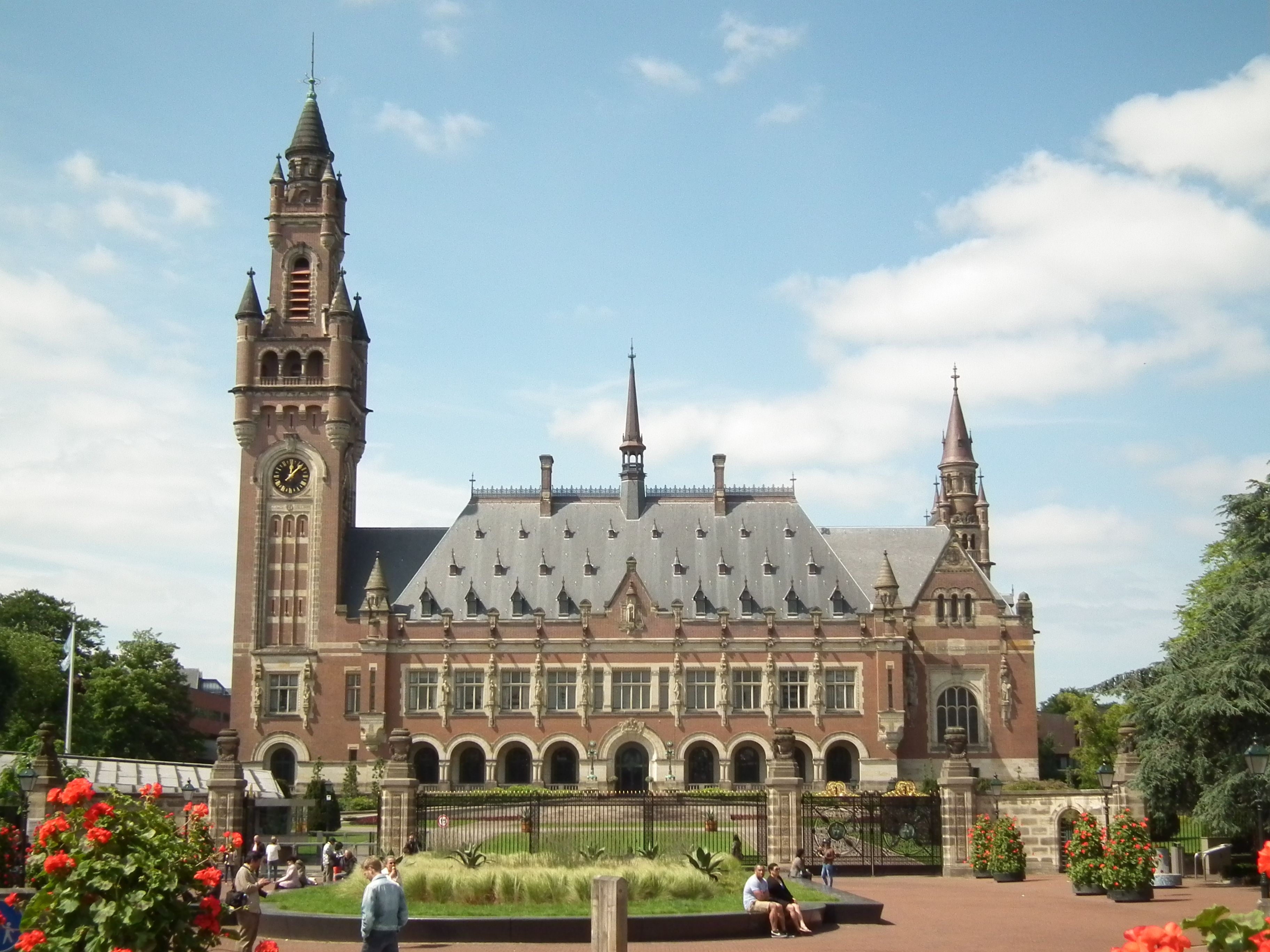https://mdw-travel-data-us-east-1.s3.amazonaws.com/img/country/Netherlands/Peace-Palace/img_02.jpg