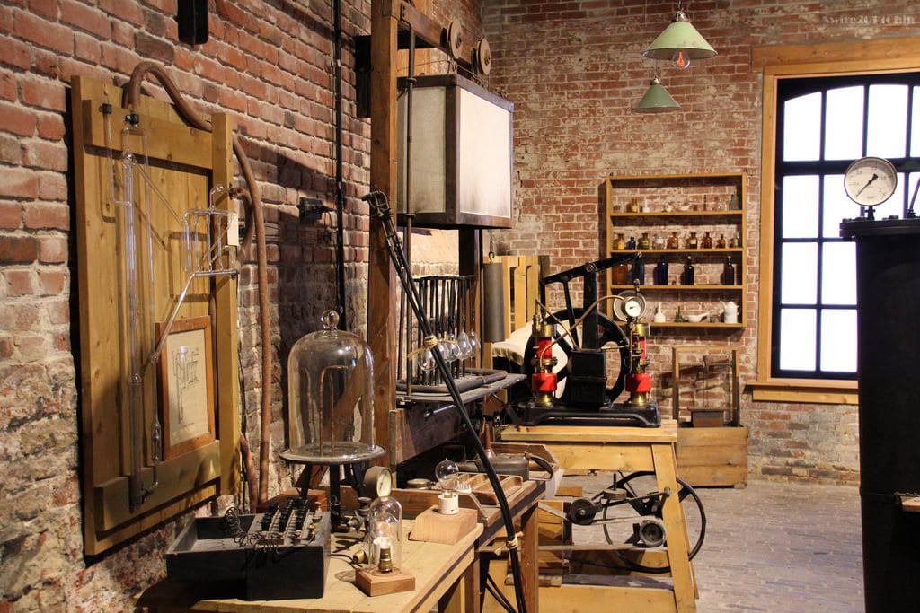https://mdw-travel-data-us-east-1.s3.amazonaws.com/img/country/Netherlands/Philips-Museum/img_00.jpg