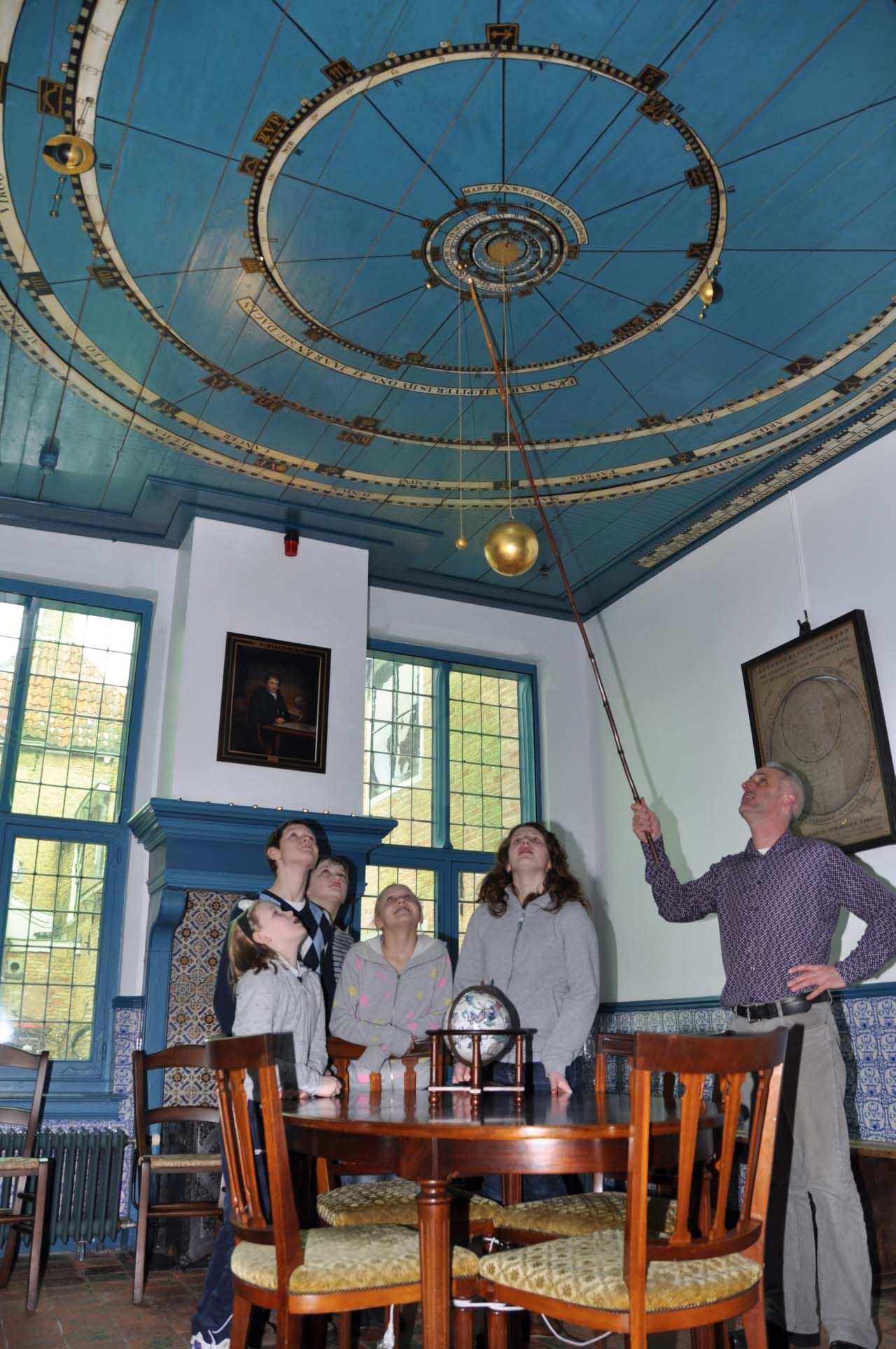 https://mdw-travel-data-us-east-1.s3.amazonaws.com/img/country/Netherlands/Planetarium-Franeker/img_00.jpg