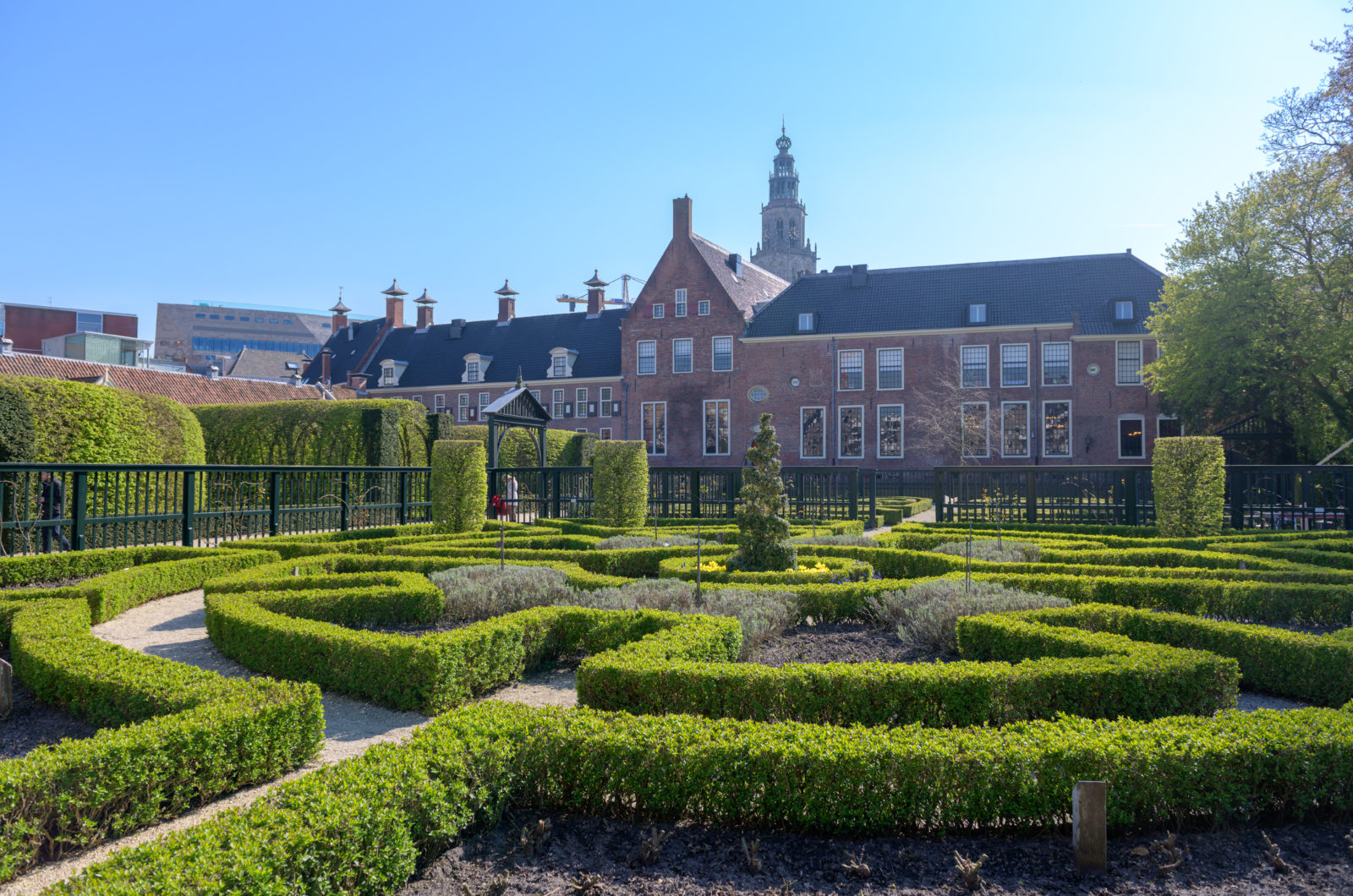 https://mdw-travel-data-us-east-1.s3.amazonaws.com/img/country/Netherlands/Prinsenhof/img_00.jpg