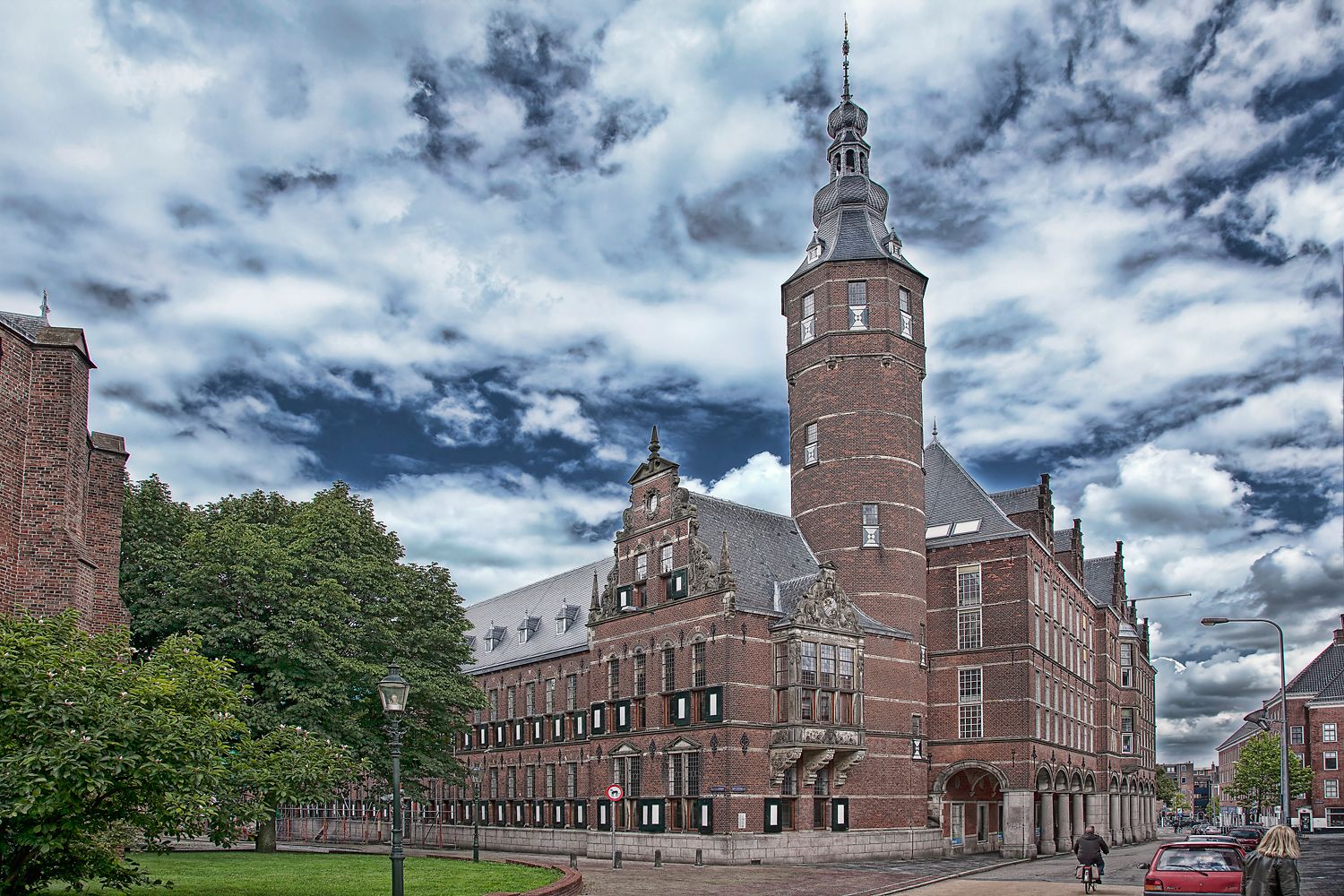 https://mdw-travel-data-us-east-1.s3.amazonaws.com/img/country/Netherlands/Provinciehuis-Groningen/img_01.jpg