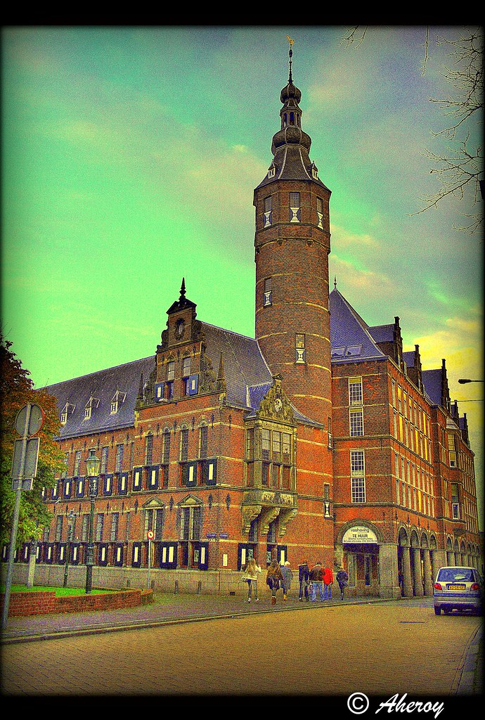 https://mdw-travel-data-us-east-1.s3.amazonaws.com/img/country/Netherlands/Provinciehuis-Groningen/img_03.jpg