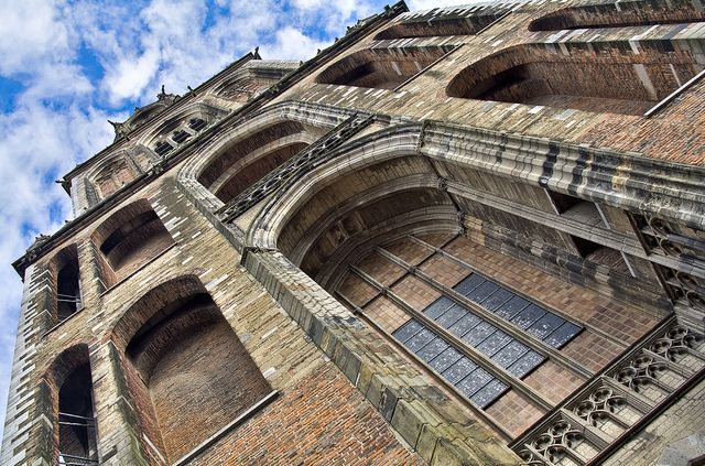 https://mdw-travel-data-us-east-1.s3.amazonaws.com/img/country/Netherlands/Roof-Walk-Dom-Tower/img_00.jpg