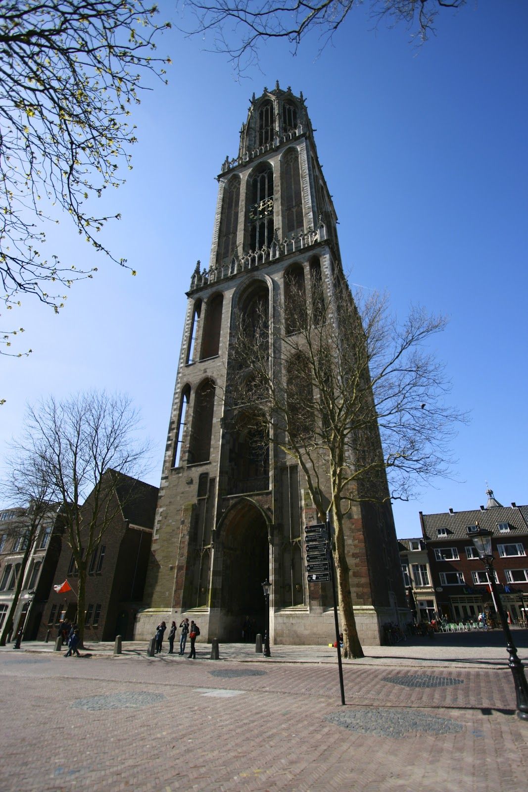 https://mdw-travel-data-us-east-1.s3.amazonaws.com/img/country/Netherlands/Roof-Walk-Dom-Tower/img_03.jpg
