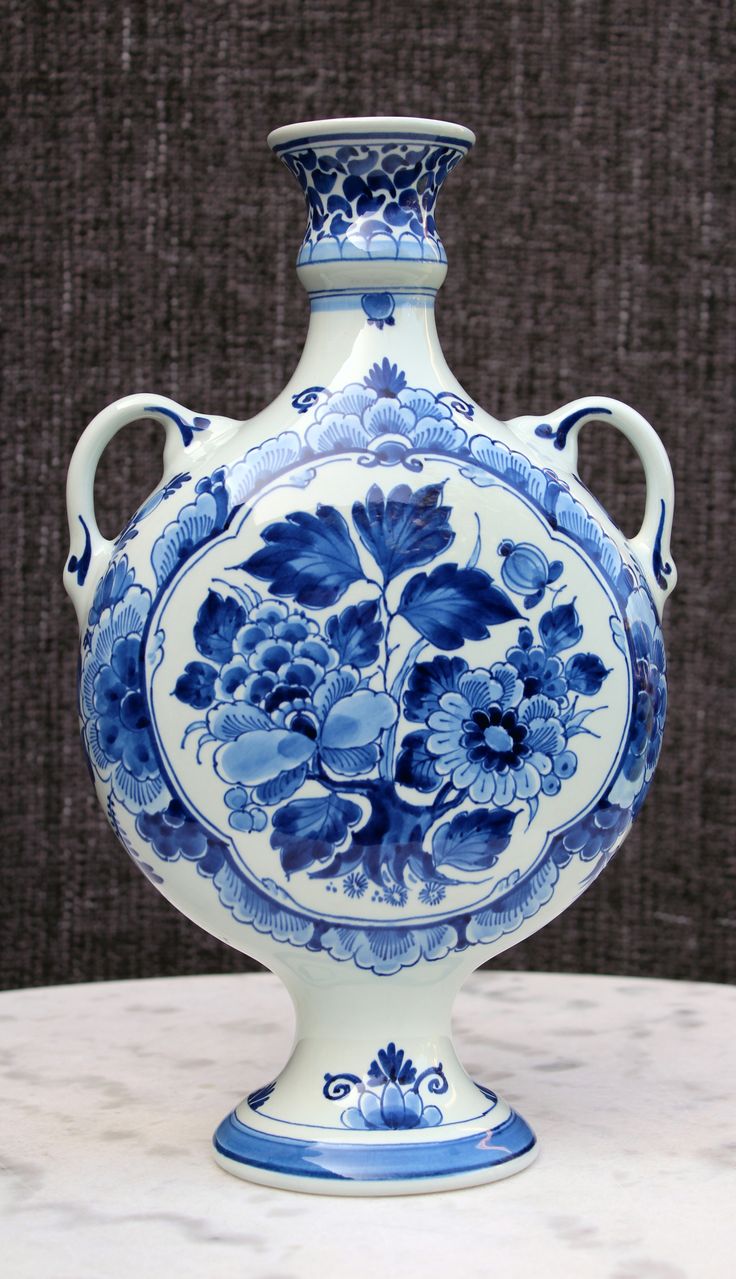https://mdw-travel-data-us-east-1.s3.amazonaws.com/img/country/Netherlands/Royal-Delft---Koninklijke-Porceleyne-Fles/img_03.jpg