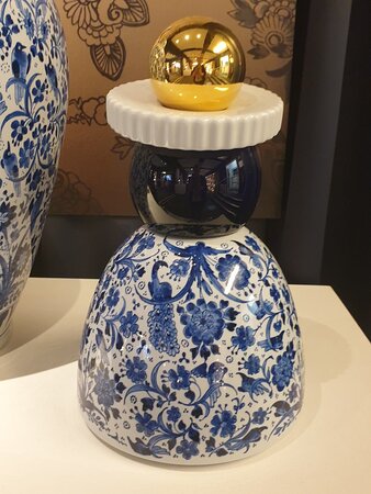 https://mdw-travel-data-us-east-1.s3.amazonaws.com/img/country/Netherlands/Royal-Delft-Koninklijke-Porceleyne-Fles/img_03.jpg