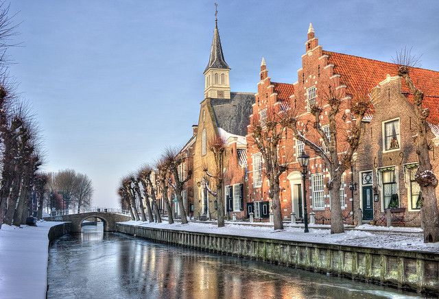https://mdw-travel-data-us-east-1.s3.amazonaws.com/img/country/Netherlands/Sloten/img_00.jpg