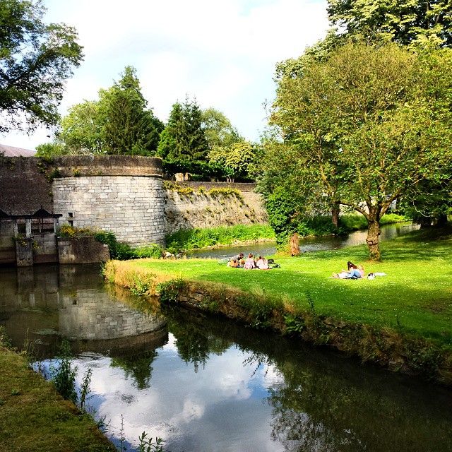https://mdw-travel-data-us-east-1.s3.amazonaws.com/img/country/Netherlands/Stadspark-Maastricht/img_00.jpg