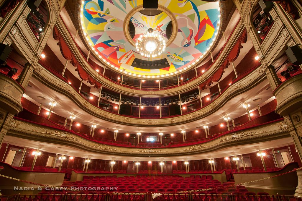 https://mdw-travel-data-us-east-1.s3.amazonaws.com/img/country/Netherlands/Stadsschouwburg-Groningen/img_02.jpg