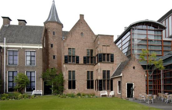 https://mdw-travel-data-us-east-1.s3.amazonaws.com/img/country/Netherlands/Stedelijk-Museum-Zwolle/img_00.jpg
