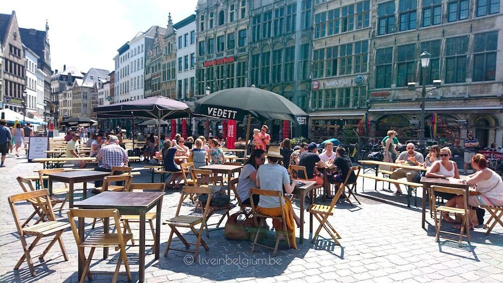 https://mdw-travel-data-us-east-1.s3.amazonaws.com/img/country/Netherlands/Swan-Market/img_02.jpg