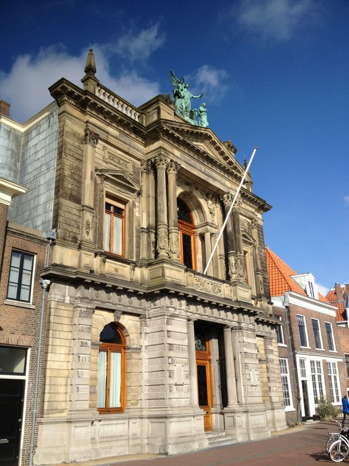https://mdw-travel-data-us-east-1.s3.amazonaws.com/img/country/Netherlands/Teylers-Museum/img_00.jpg