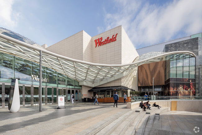 https://mdw-travel-data-us-east-1.s3.amazonaws.com/img/country/Netherlands/Unibail-Rodamco-Westfield-Mall-of-the-Netherlands/img_00.jpg
