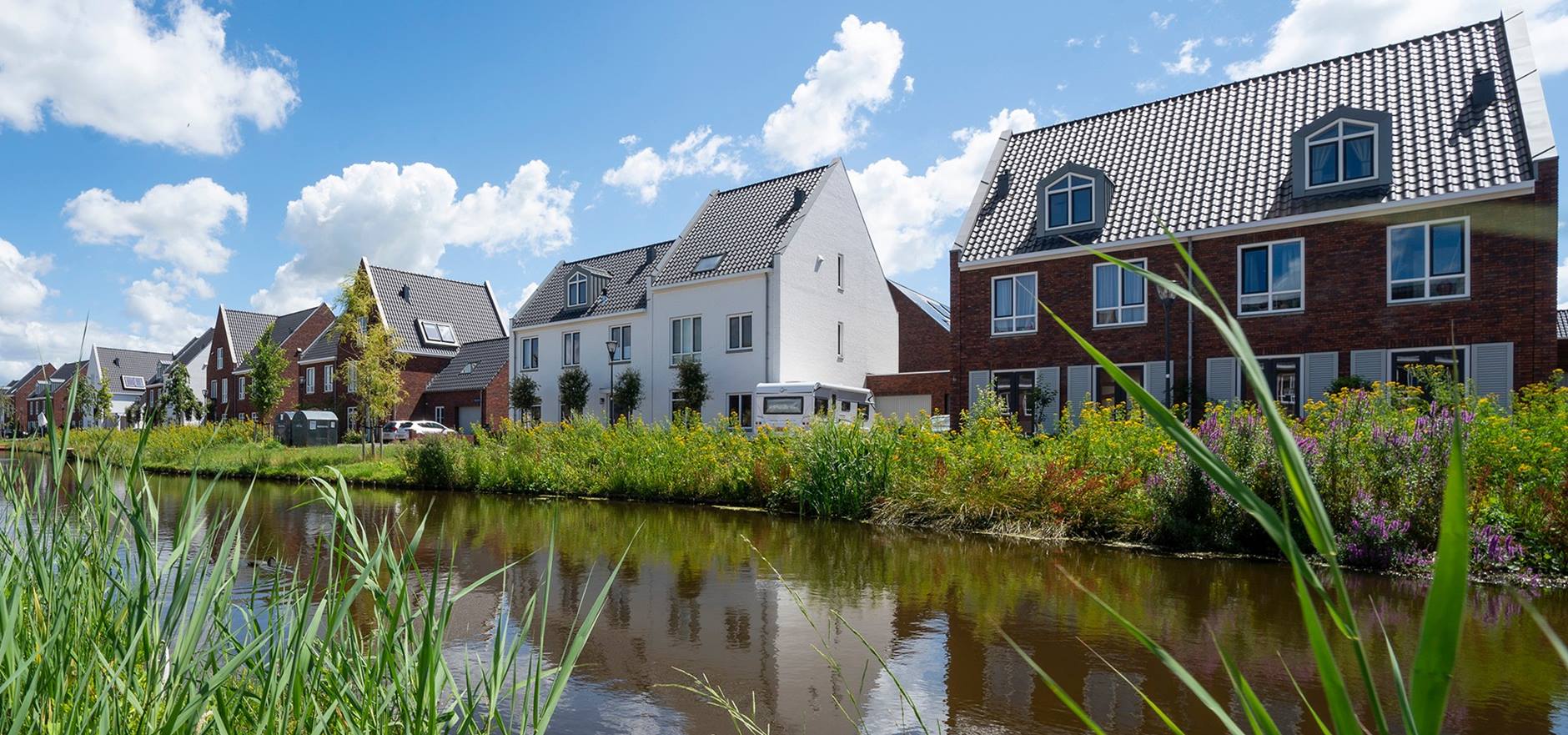 https://mdw-travel-data-us-east-1.s3.amazonaws.com/img/country/Netherlands/Vijverpark/img_03.jpg