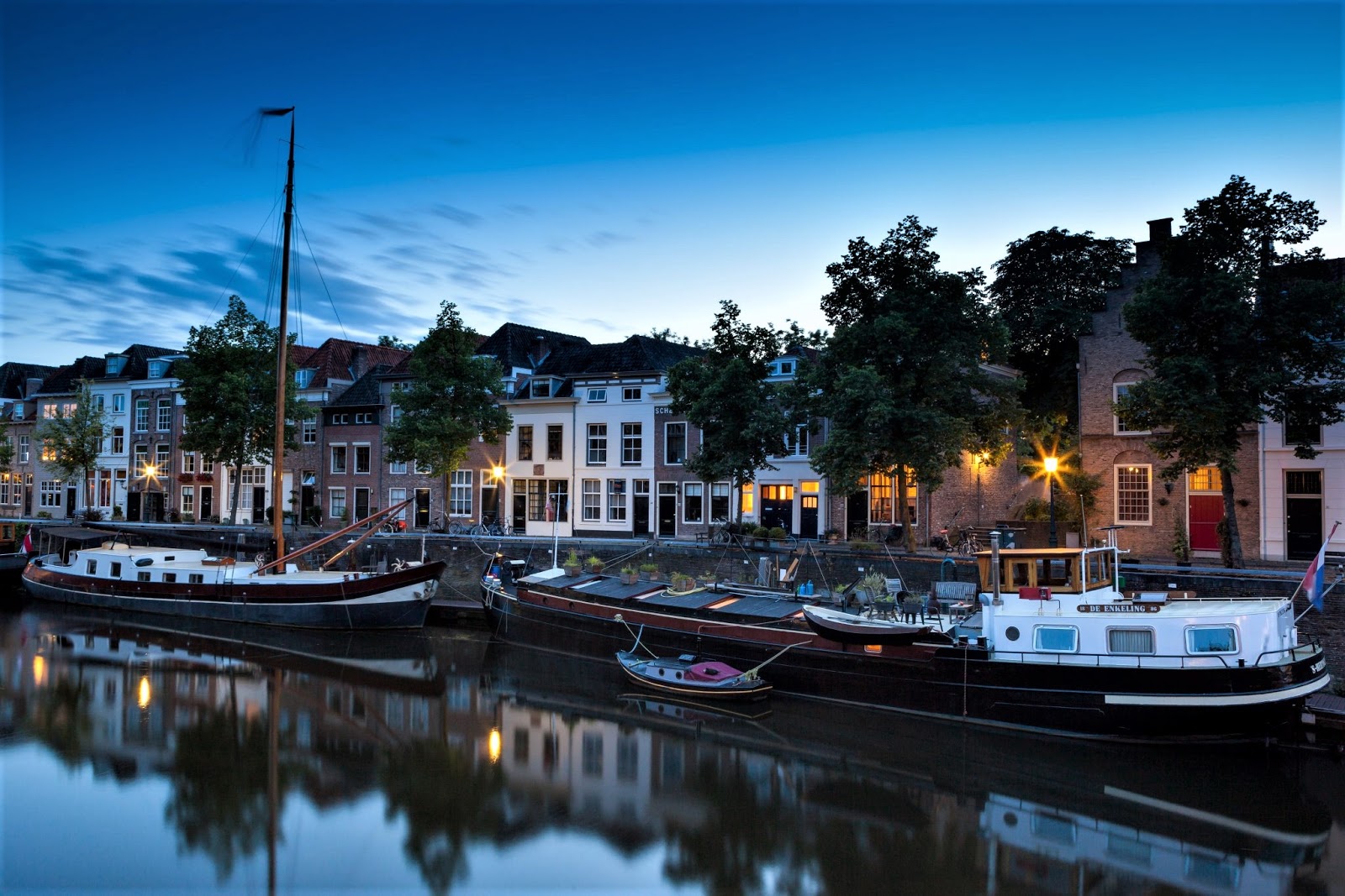 https://mdw-travel-data-us-east-1.s3.amazonaws.com/img/country/Netherlands/s-Hertogenbosch-City-Hall/img_02.jpg