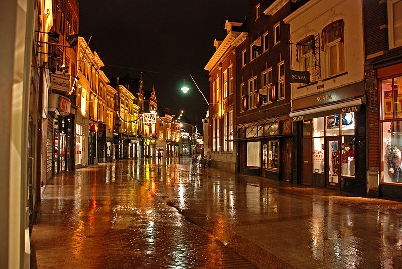 https://mdw-travel-data-us-east-1.s3.amazonaws.com/img/country/Netherlands/s-Hertogenbosch-Underground/img_03.jpg