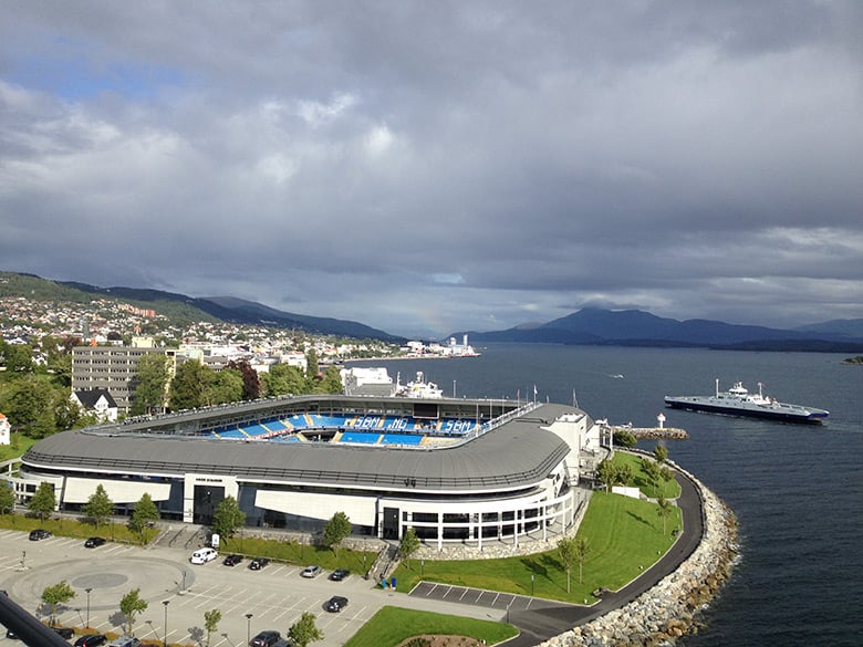 https://mdw-travel-data-us-east-1.s3.amazonaws.com/img/country/Norway/Aker-Stadion/img_01.jpg