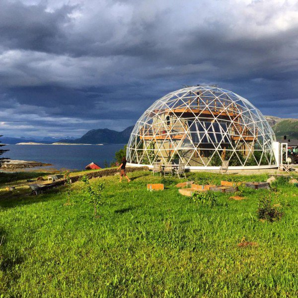 https://mdw-travel-data-us-east-1.s3.amazonaws.com/img/country/Norway/Arctic-Dome/img_02.jpg