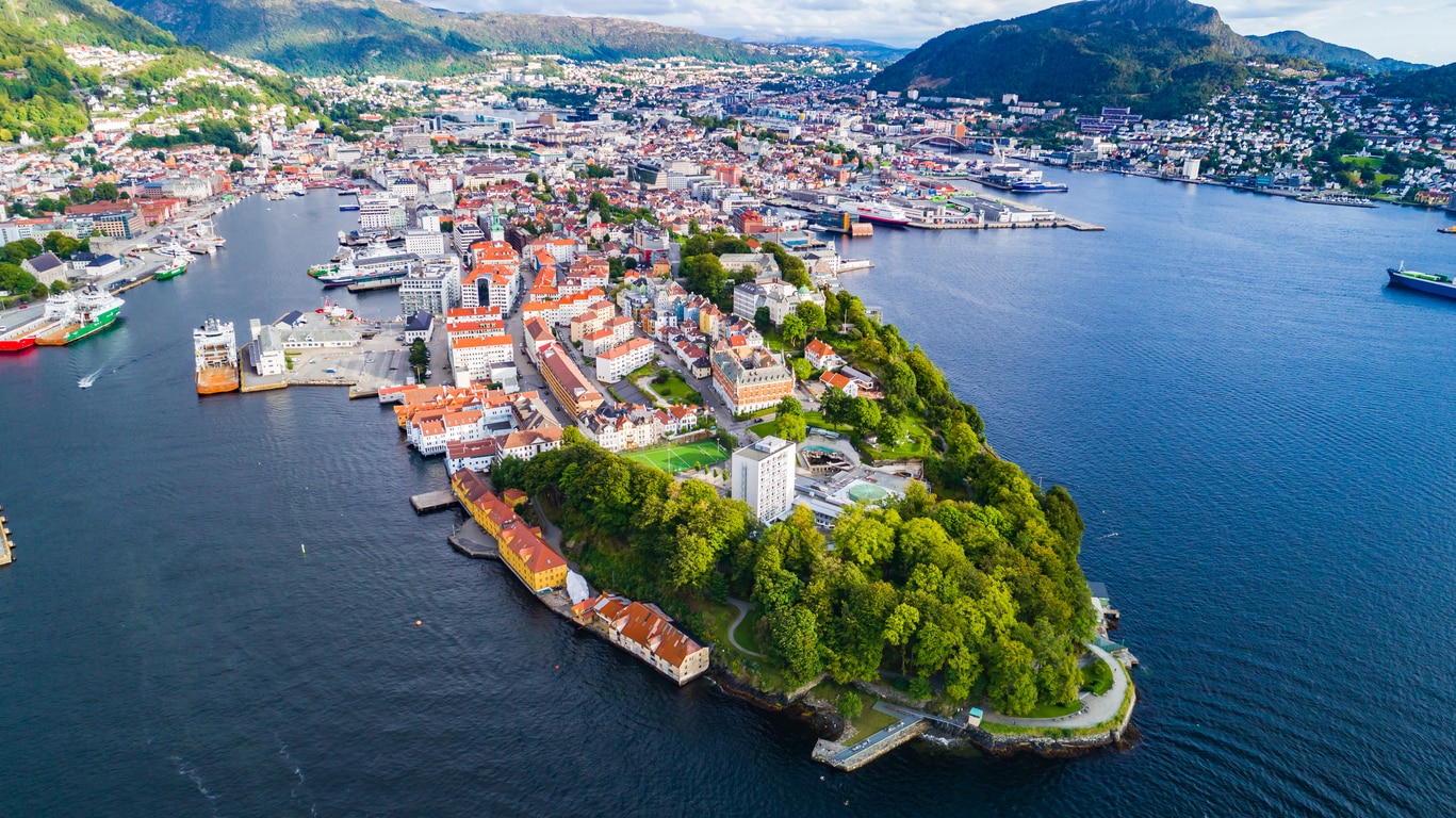https://mdw-travel-data-us-east-1.s3.amazonaws.com/img/country/Norway/Bondernes-Hus/img_03.jpg