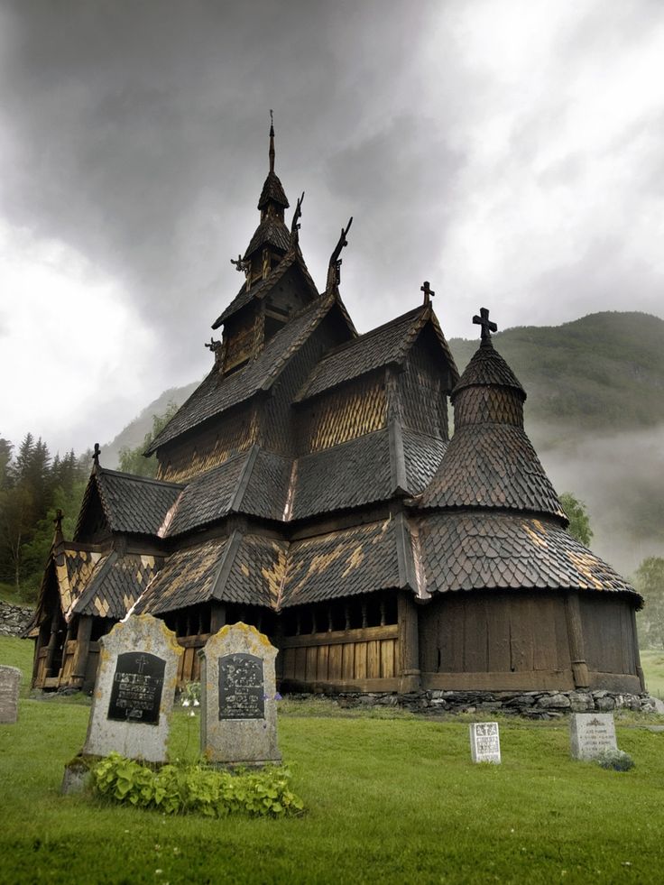 https://mdw-travel-data-us-east-1.s3.amazonaws.com/img/country/Norway/Borgund-Church-Borgund-Kirke/img_01.jpg