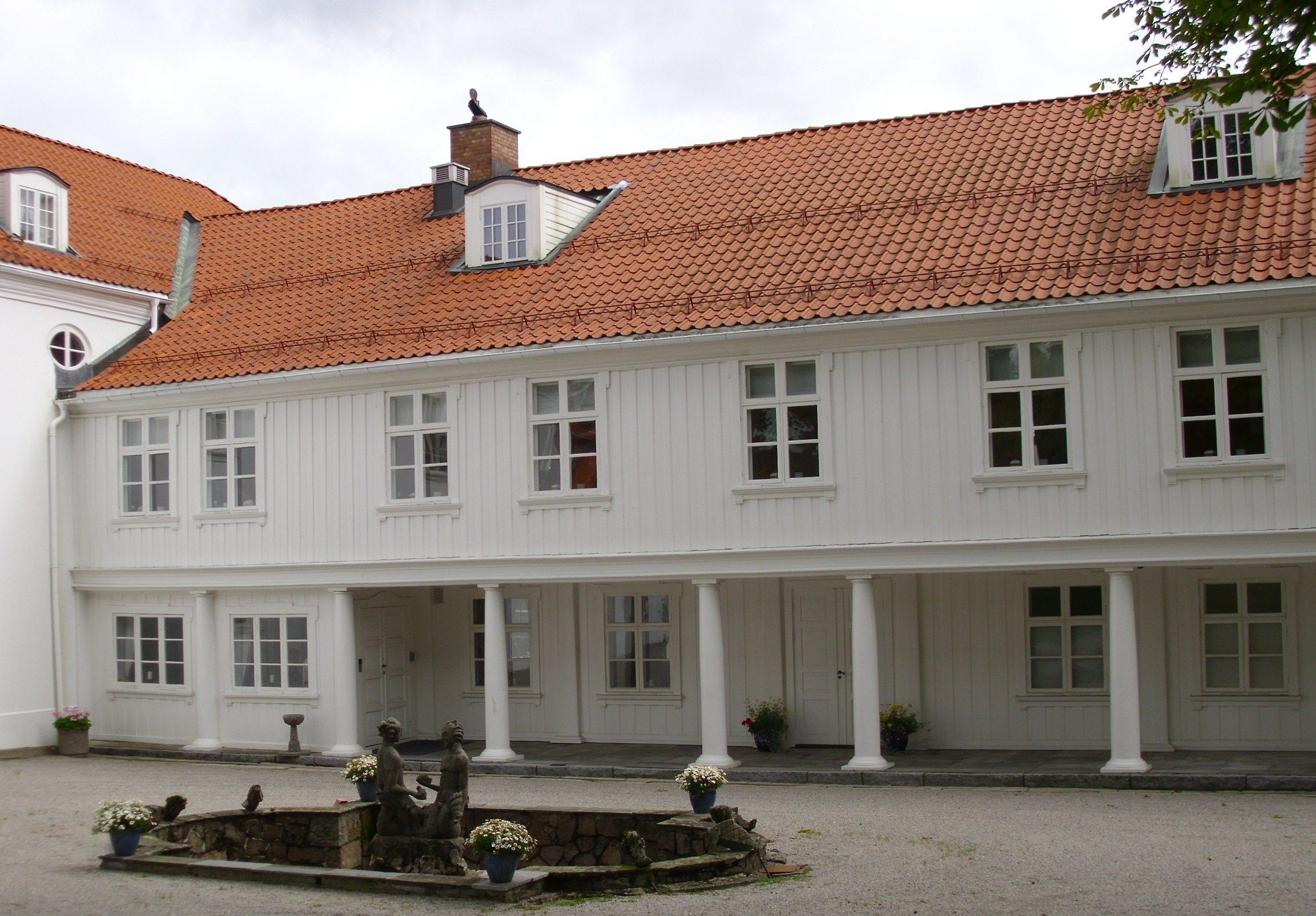 https://mdw-travel-data-us-east-1.s3.amazonaws.com/img/country/Norway/Borregaard-Mansion/img_02.jpg