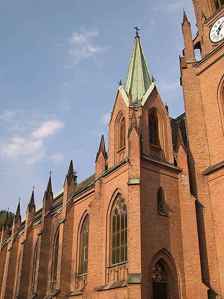 https://mdw-travel-data-us-east-1.s3.amazonaws.com/img/country/Norway/Bragernes-Church/img_02.jpg