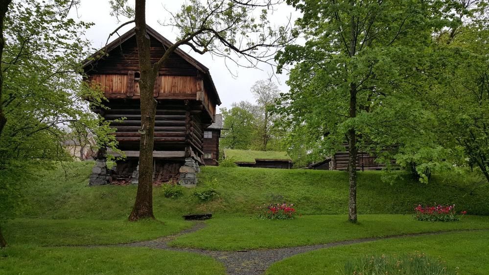 https://mdw-travel-data-us-east-1.s3.amazonaws.com/img/country/Norway/Brekkeparken/img_01.jpg