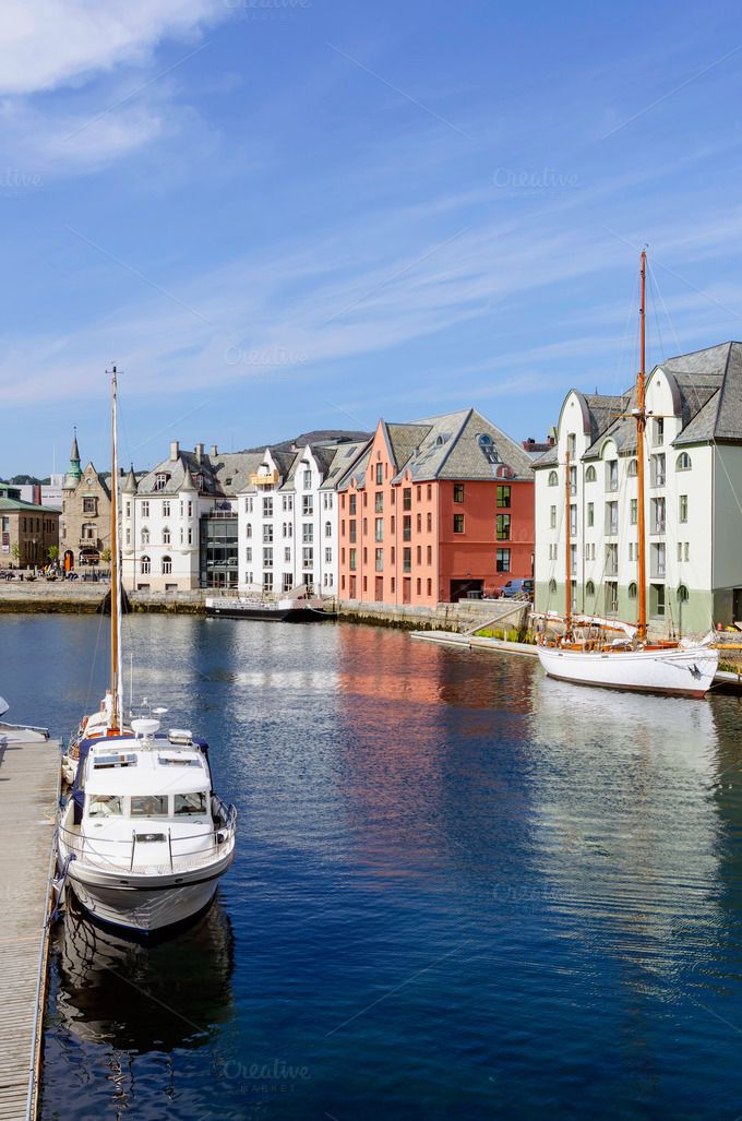 https://mdw-travel-data-us-east-1.s3.amazonaws.com/img/country/Norway/Brosundet/img_01.jpg