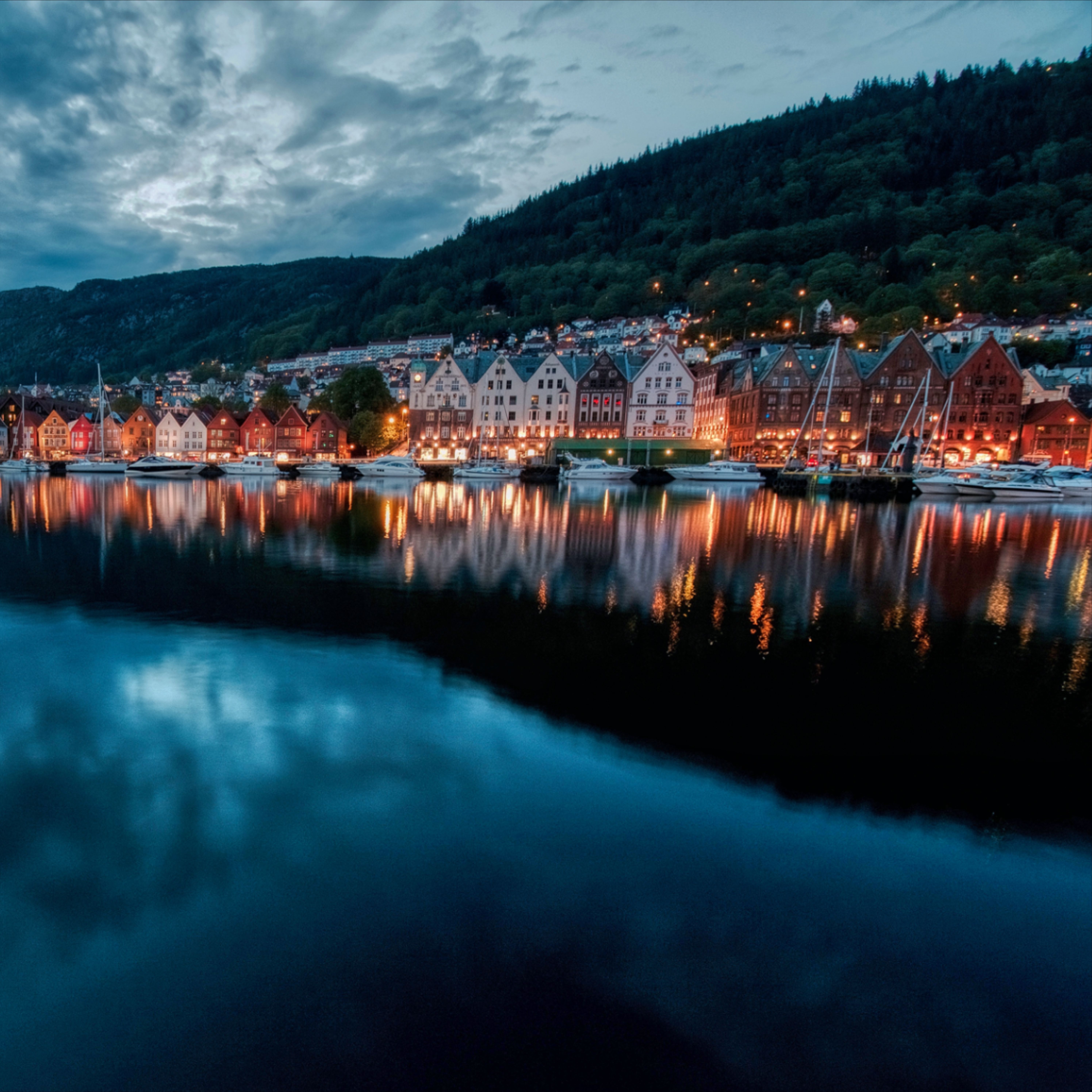 https://mdw-travel-data-us-east-1.s3.amazonaws.com/img/country/Norway/Bryggen/img_02.jpg